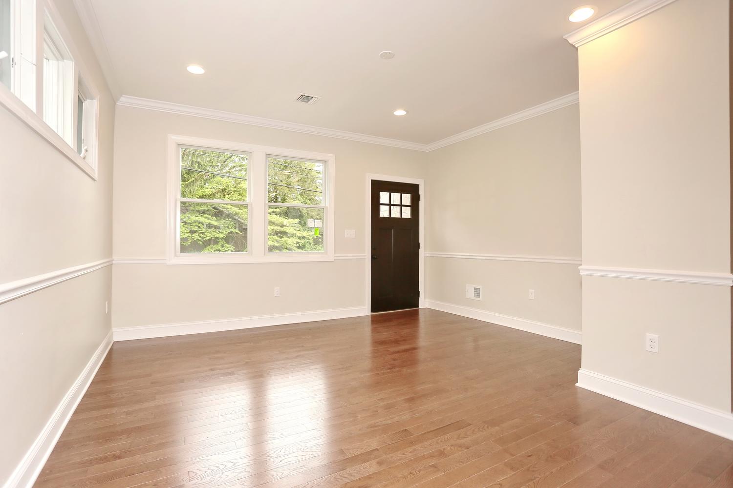 Hillsdale — Open-Plan Living Room — Dadak LLC