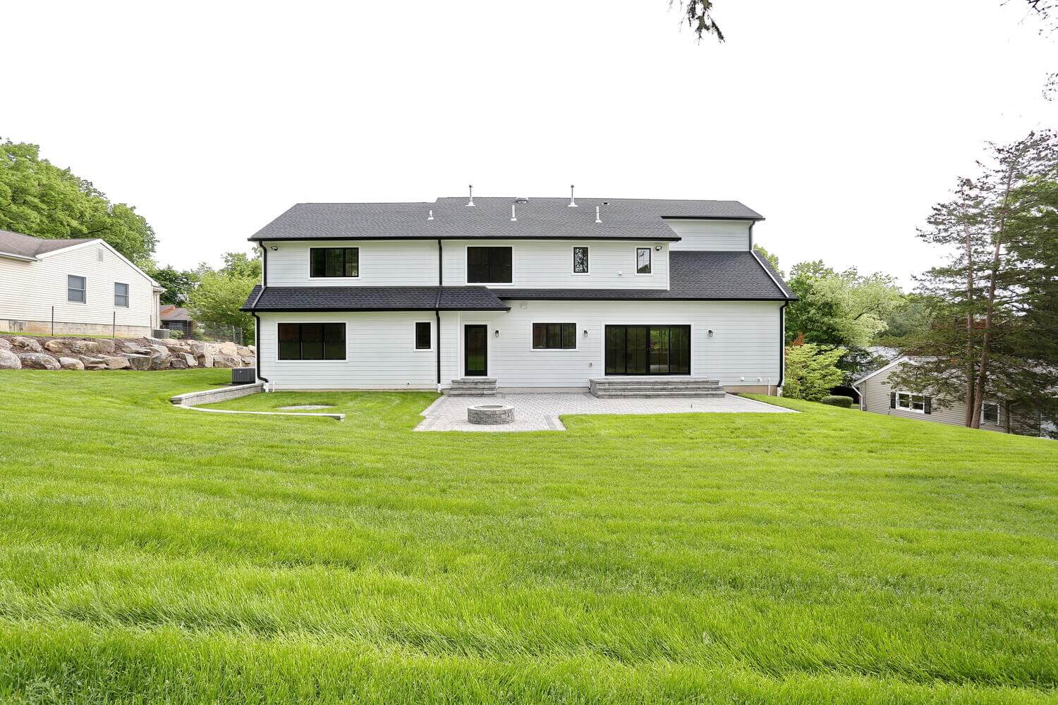 Park Ridge outdoor — Back Yard Full View — Dadak LLC