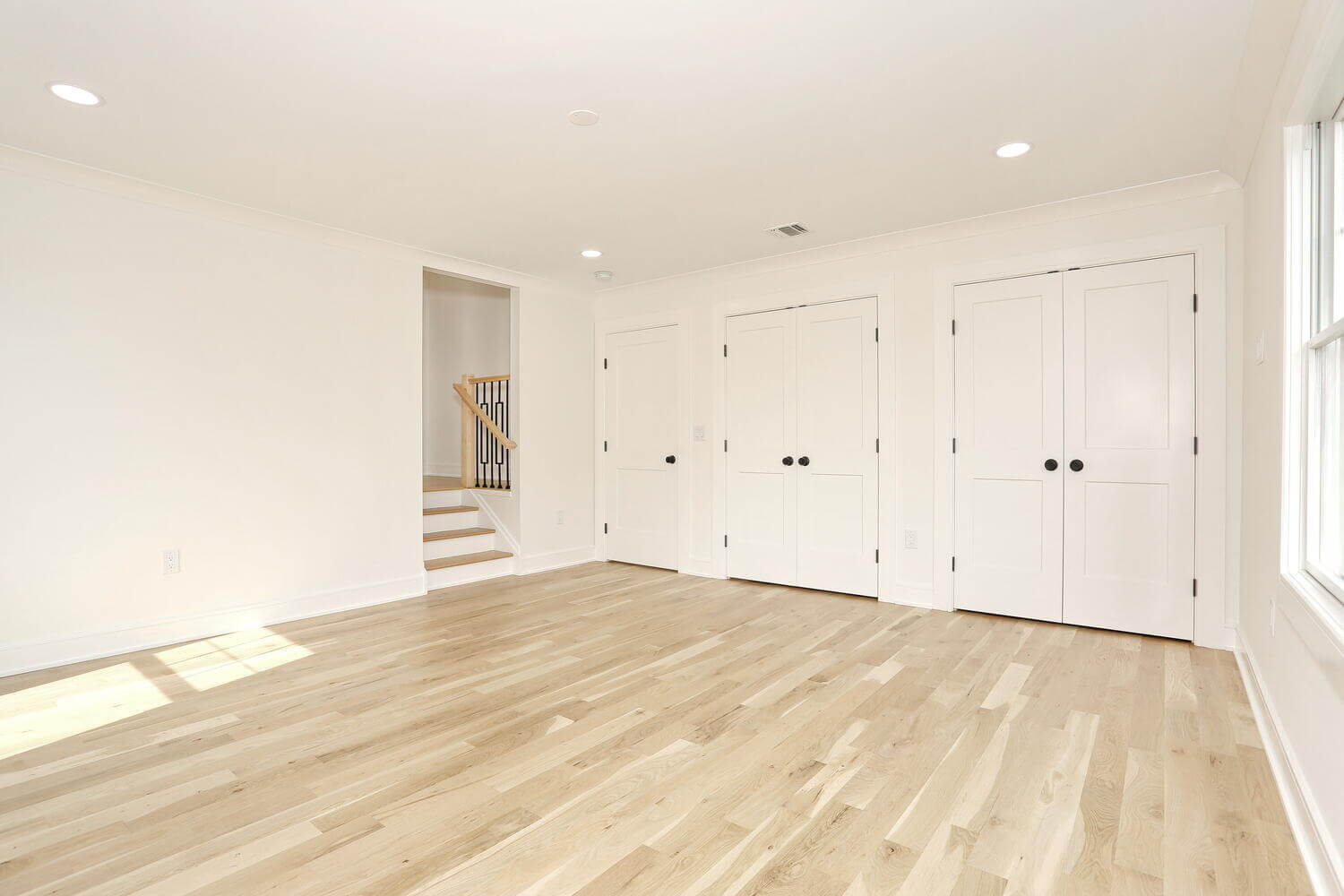 Park Ridge bedroom — Bedroom Three Closet And Stair View — Dadak LLC