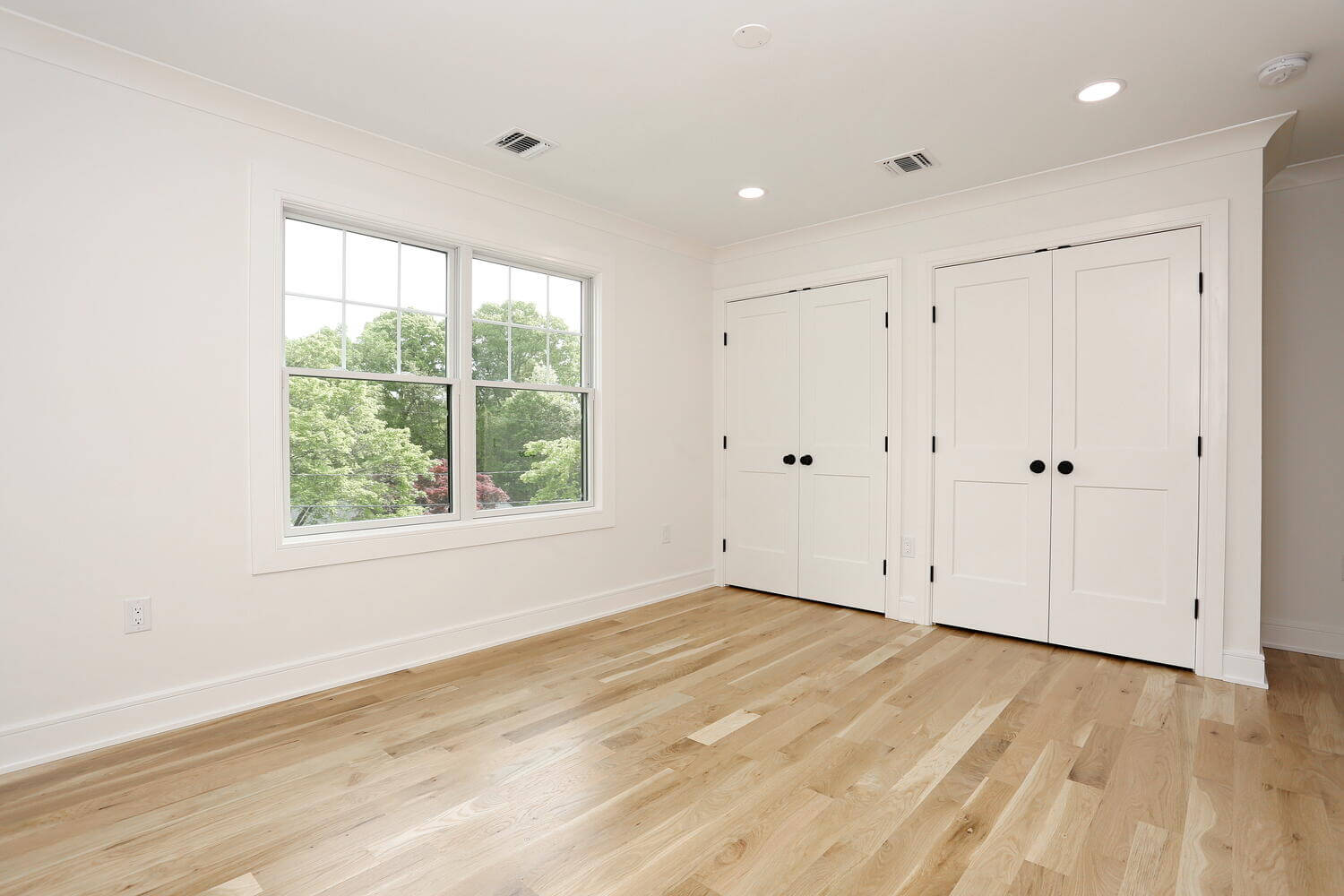 Park Ridge bedroom — Bedroom Two Closet Wall — Dadak LLC