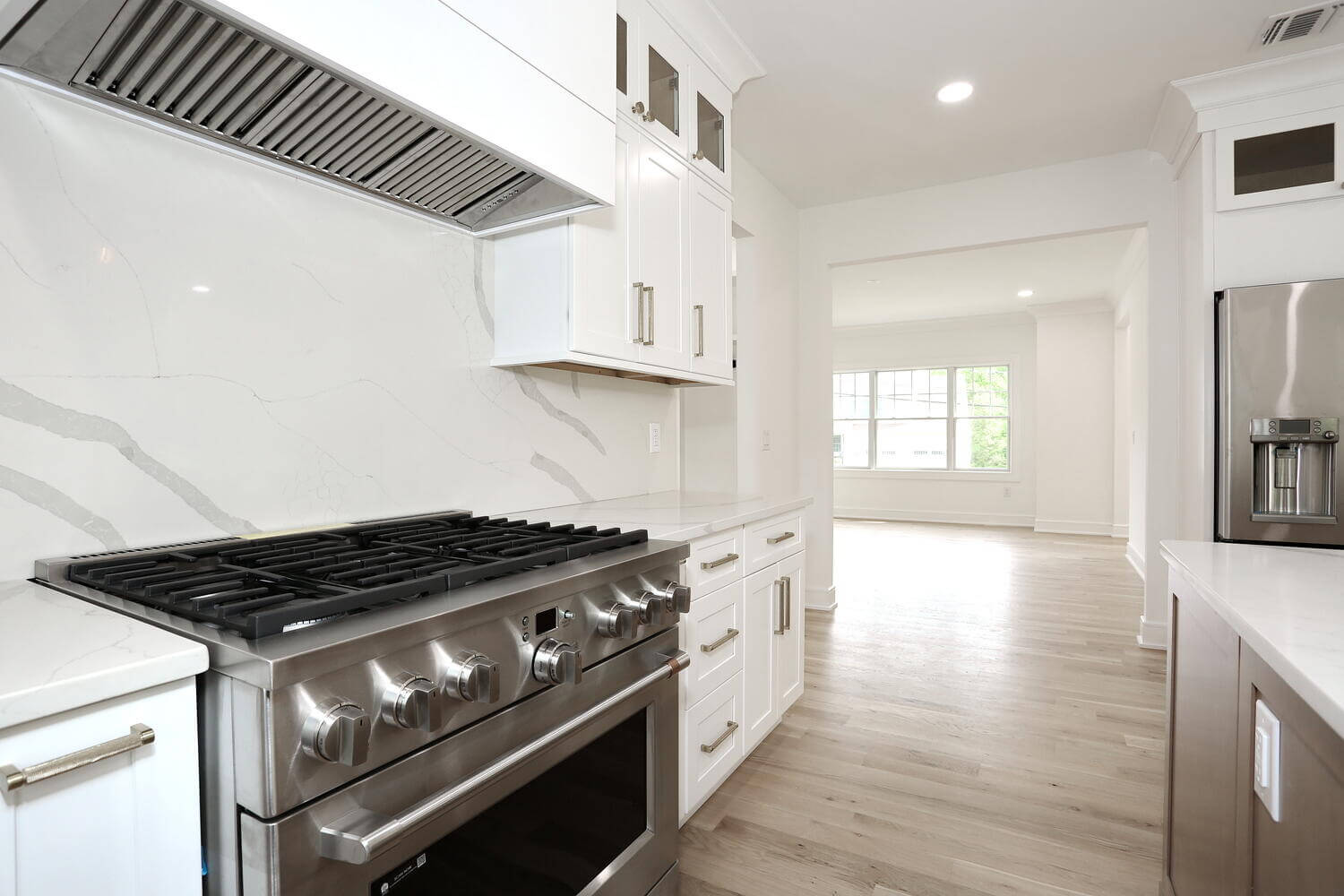 Park Ridge kitchen — Kitchen Range Closeup — Dadak LLC