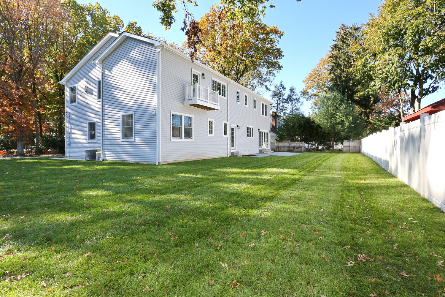 River Vale outdoor — Backyard Open Space — Dadak LLC