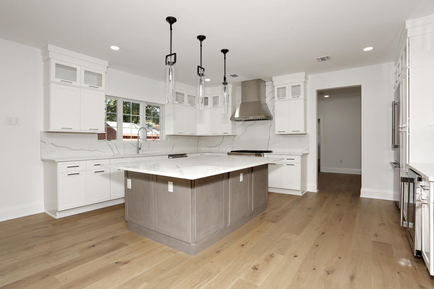 River Vale kitchen — Kitchen Breakfast Bar — Dadak LLC