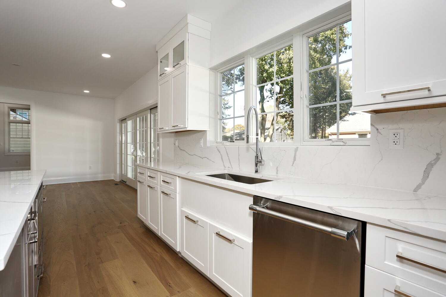 River Vale kitchen — Kitchen Range Hood Design — Dadak LLC