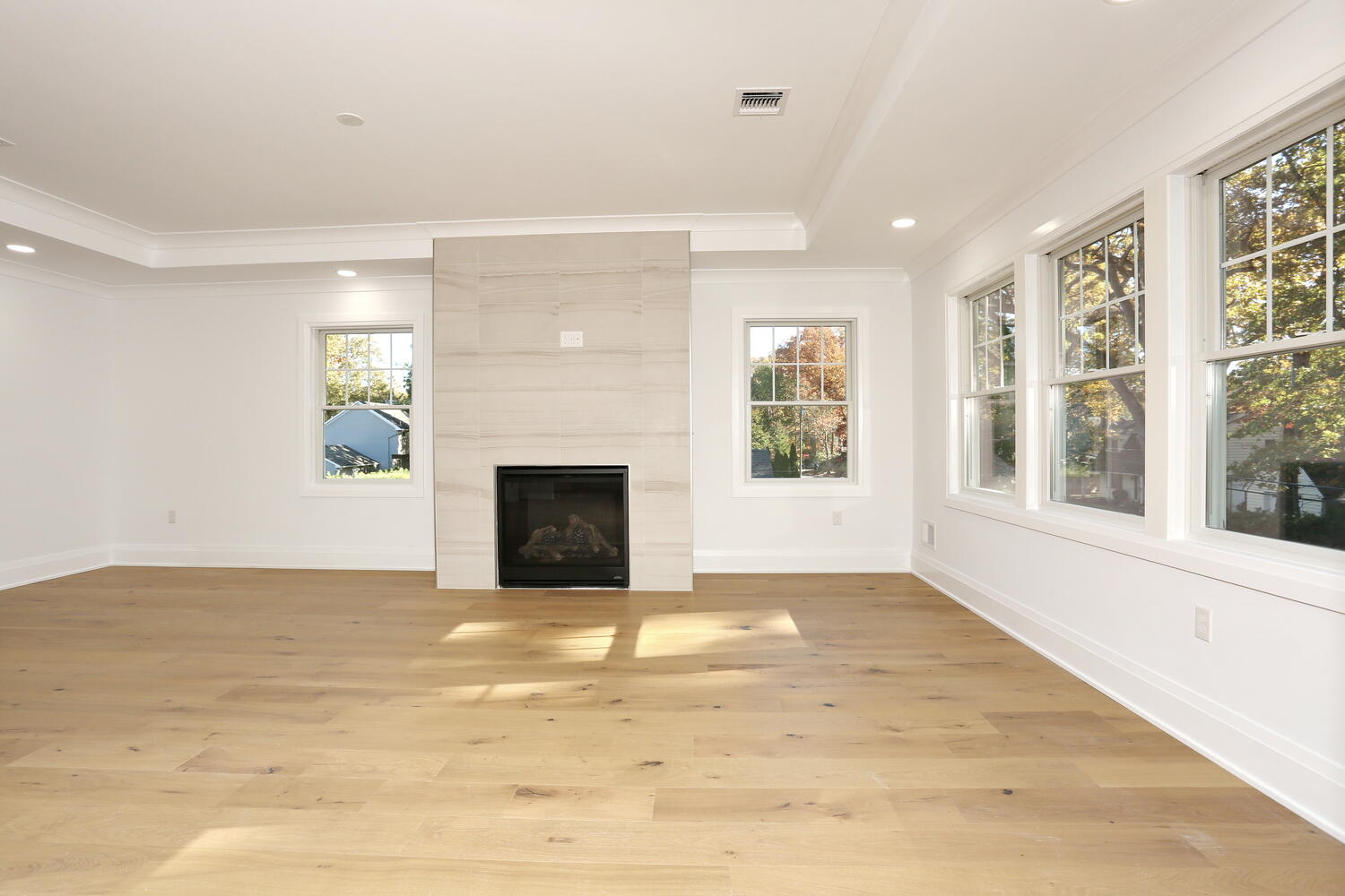 River Vale primary suite — Primary Bedroom Windows — Dadak LLC