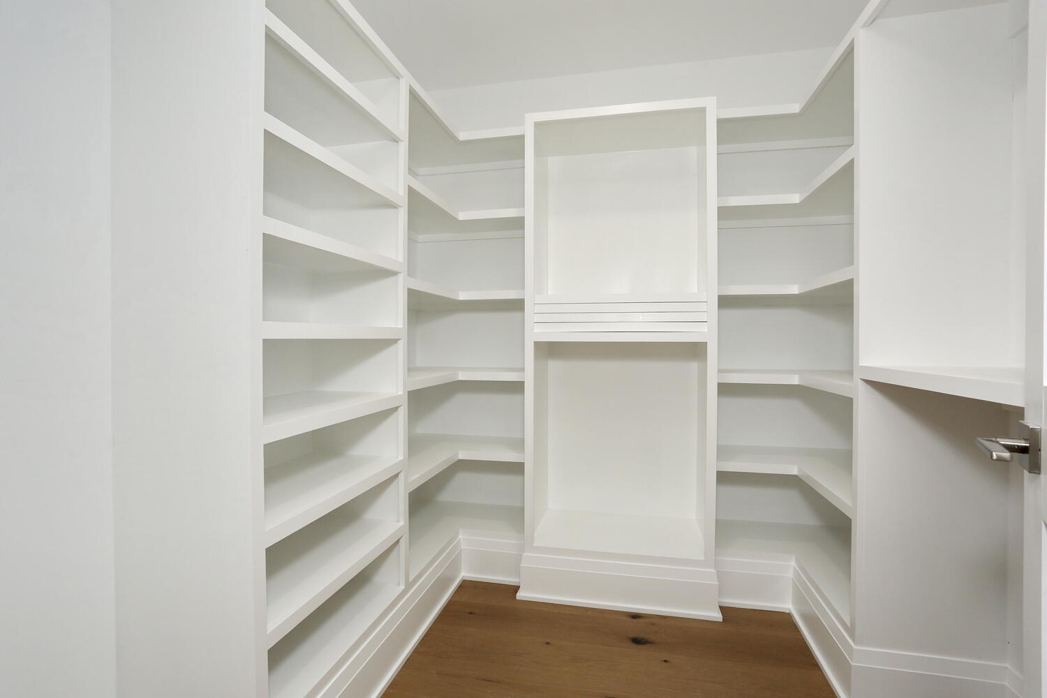 River Vale primary suite — Primary Closet Built In Shelves — Dadak LLC