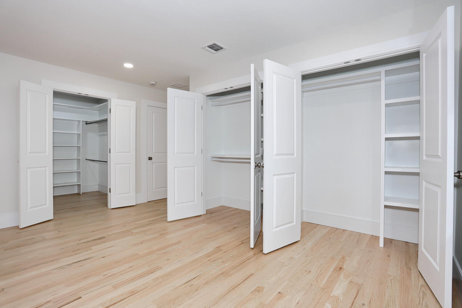 Woodcliff Lake — Primary Suite with Walk-In Closets — Dadak LLC